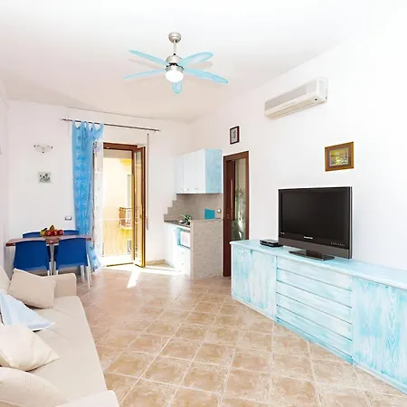 Splendido Appartamento In Pieno Centro Dell'Isola La Maddalena  Buitenkant foto